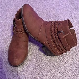 brown booties size 7 1/2